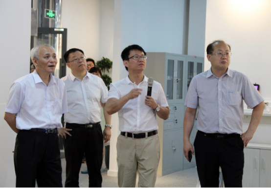 湖南省黨政考察團一行到訪山東諾方電子-1.png